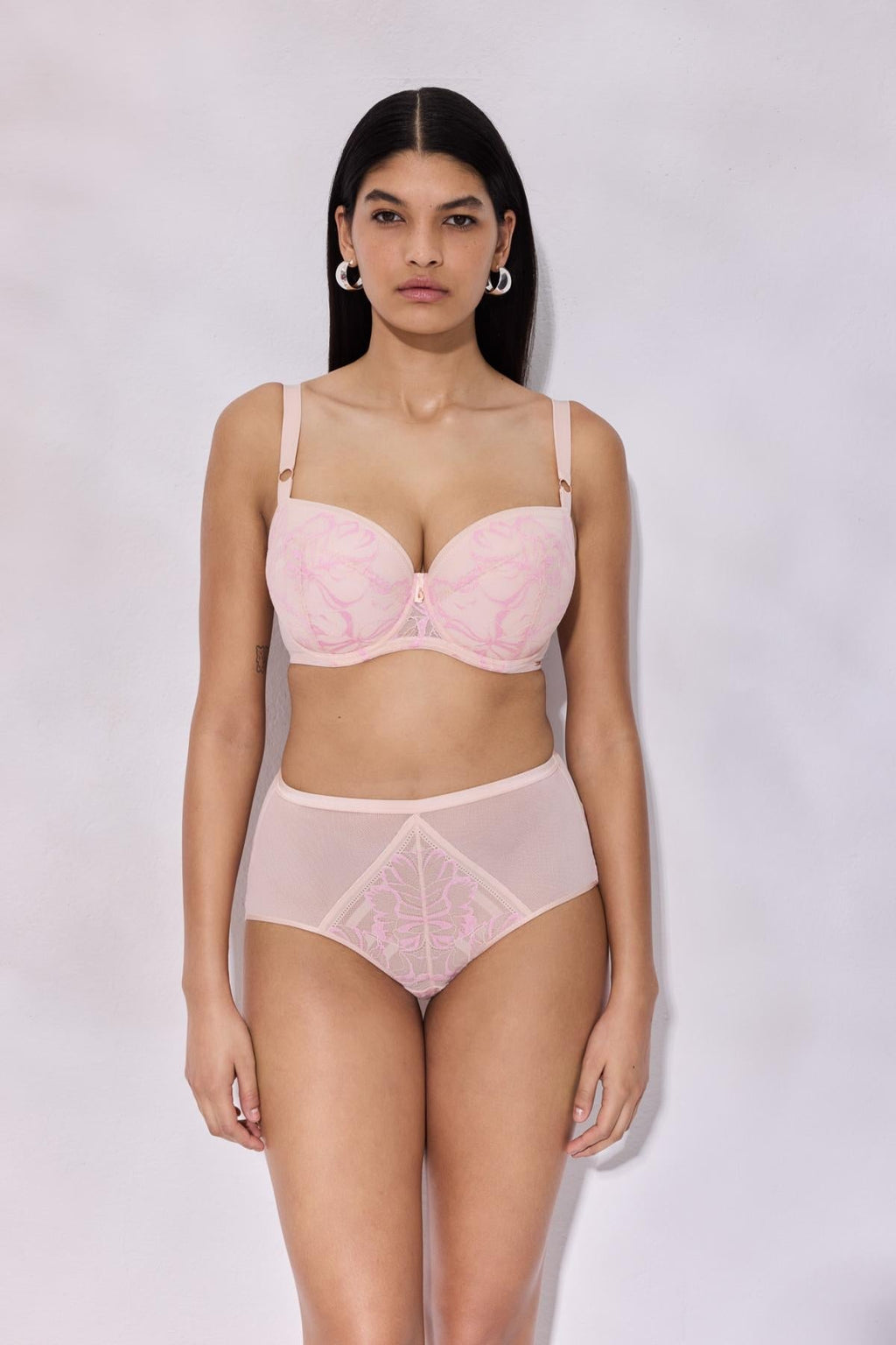 Lesklá vyztužená podprsenka Alles Iris